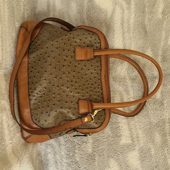 London Fog Handbag/ Purse - Picture 3 of 8
